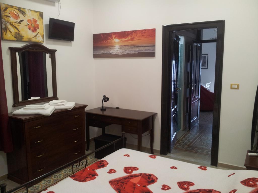 My House Trapani Apartment ภายนอก รูปภาพ